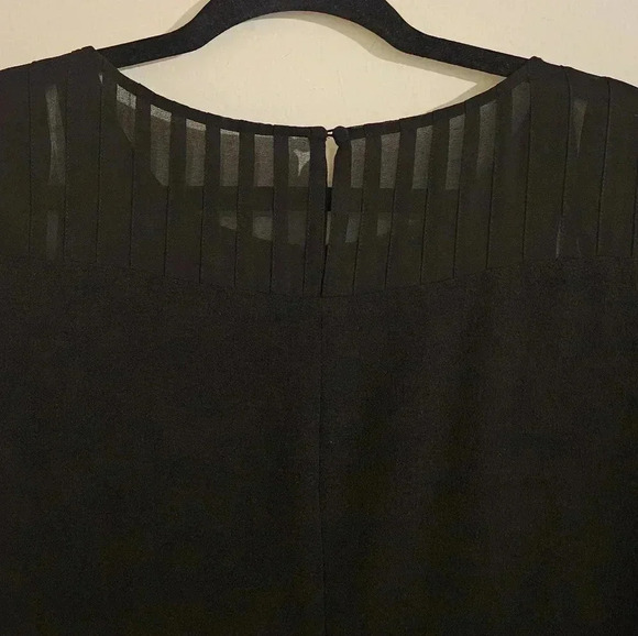 Laundry by Shelli Segal Pleated Shift Dress - Picture 3 of 7